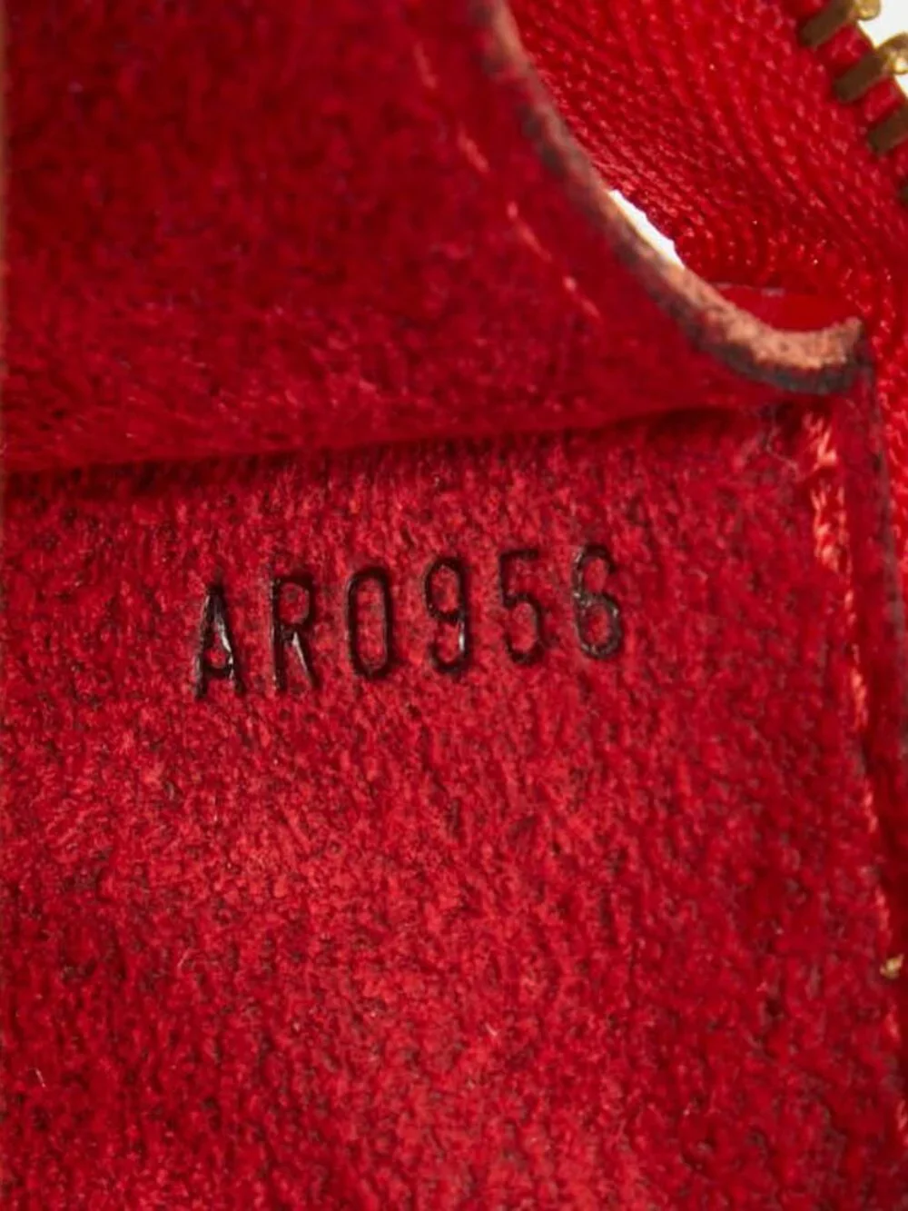 Louis Vuitton Epi Pochette Pouch Castilian Red Leather - Picture 8 of 8